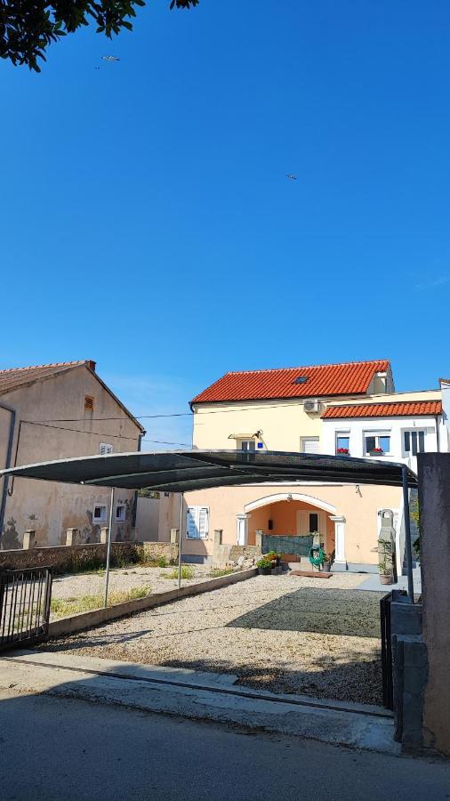 Apartment Roman بيتينا المظهر الخارجي الصورة